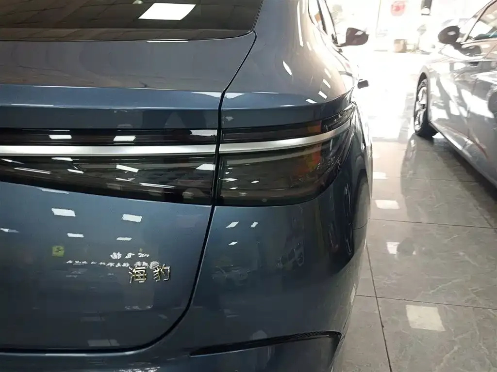 BYD Seal — фото 8