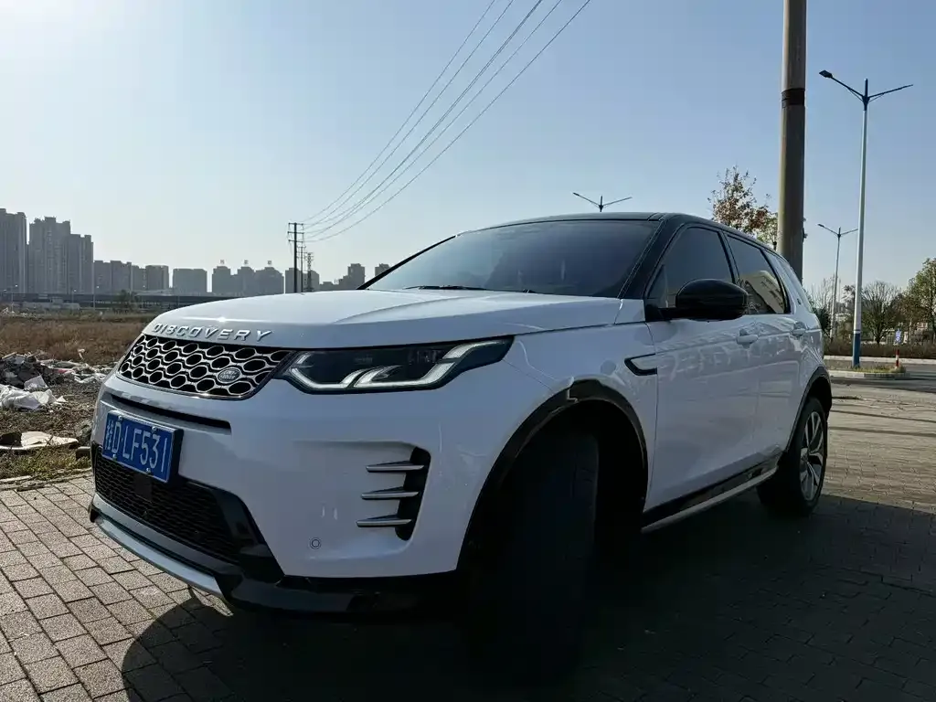 Land Rover Discovery Sport — фото 1