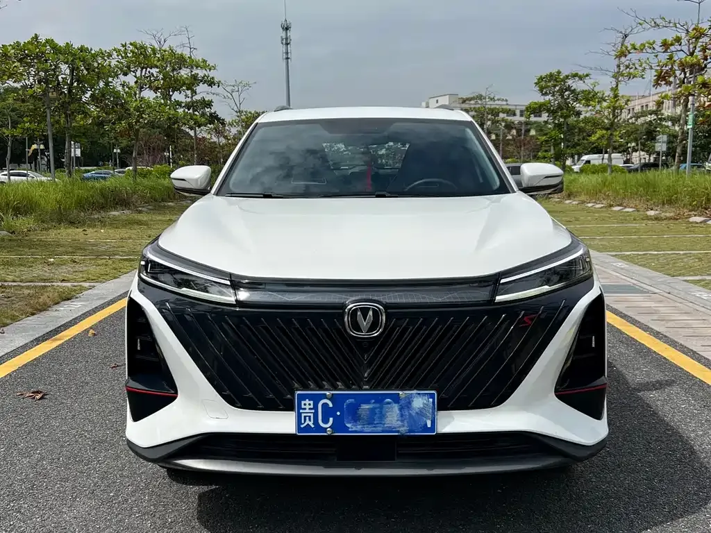 Changan CS75PLUS — фото 1