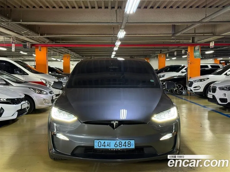 Tesla Model X — фото 6