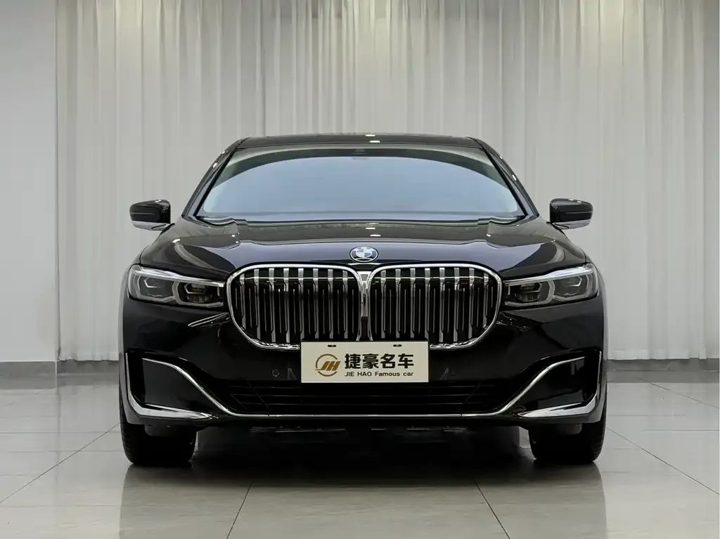 BMW 7 Series — фото 2