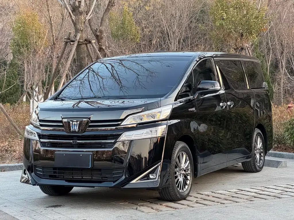 Toyota Vellfire — фото 9