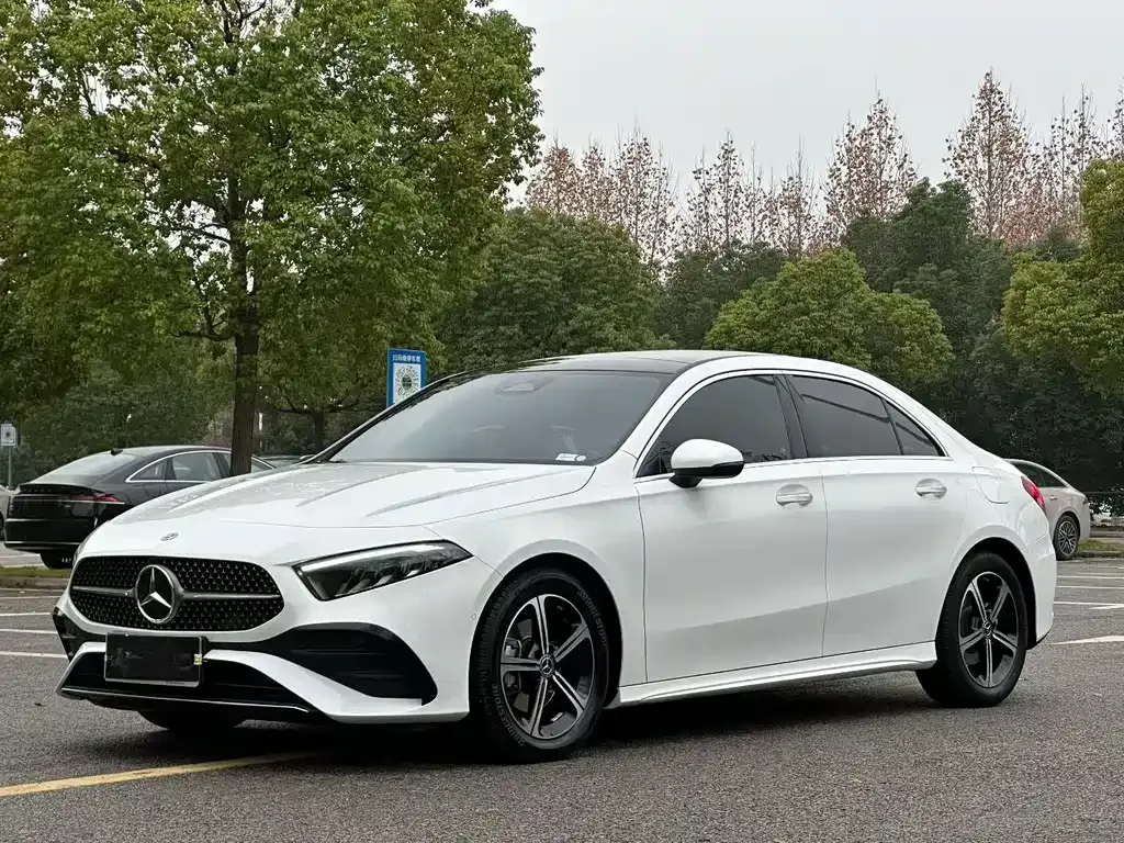 Mercedes-Benz A-Class — фото 1