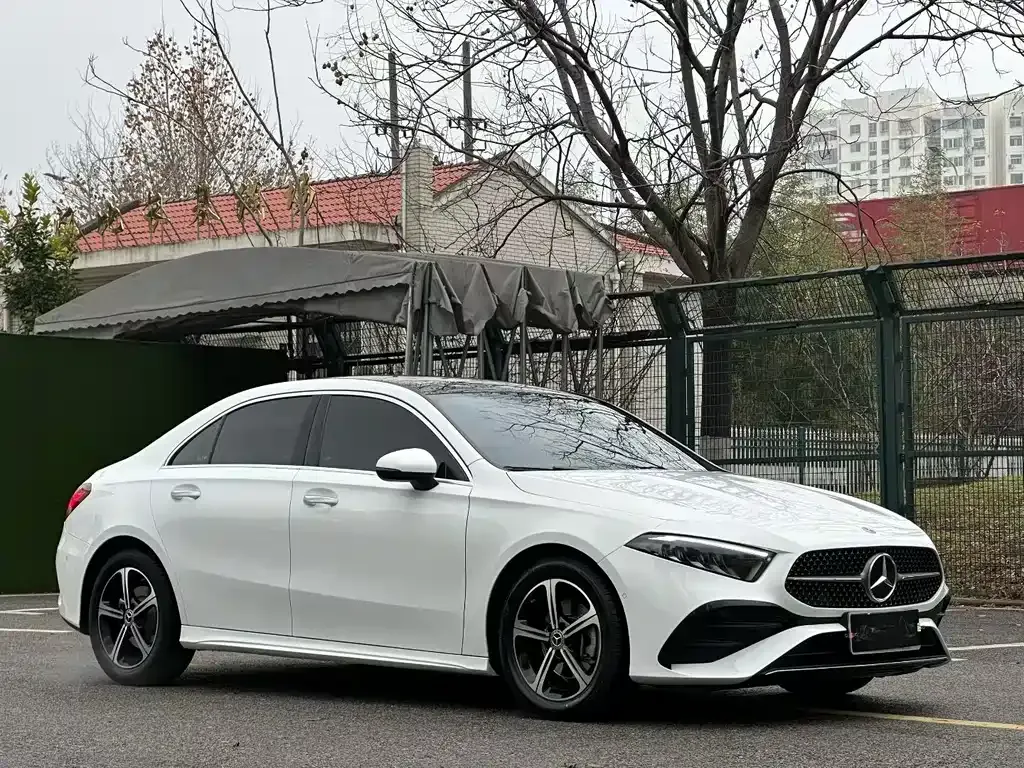 Mercedes-Benz A-Class — фото 9