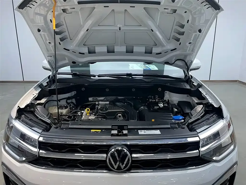 Volkswagen Tharu — фото 7