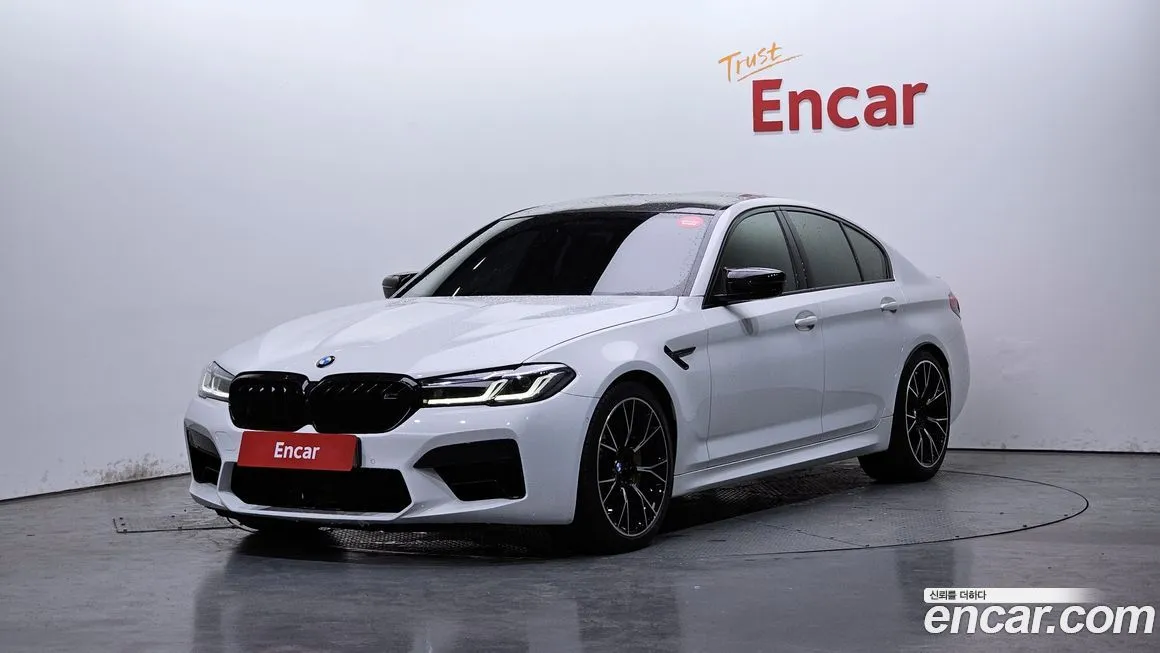 BMW M5 — фото 1
