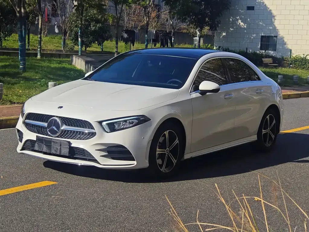Mercedes-Benz A-Class — фото 1