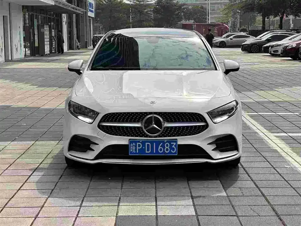 Mercedes-Benz A-Class — фото 1
