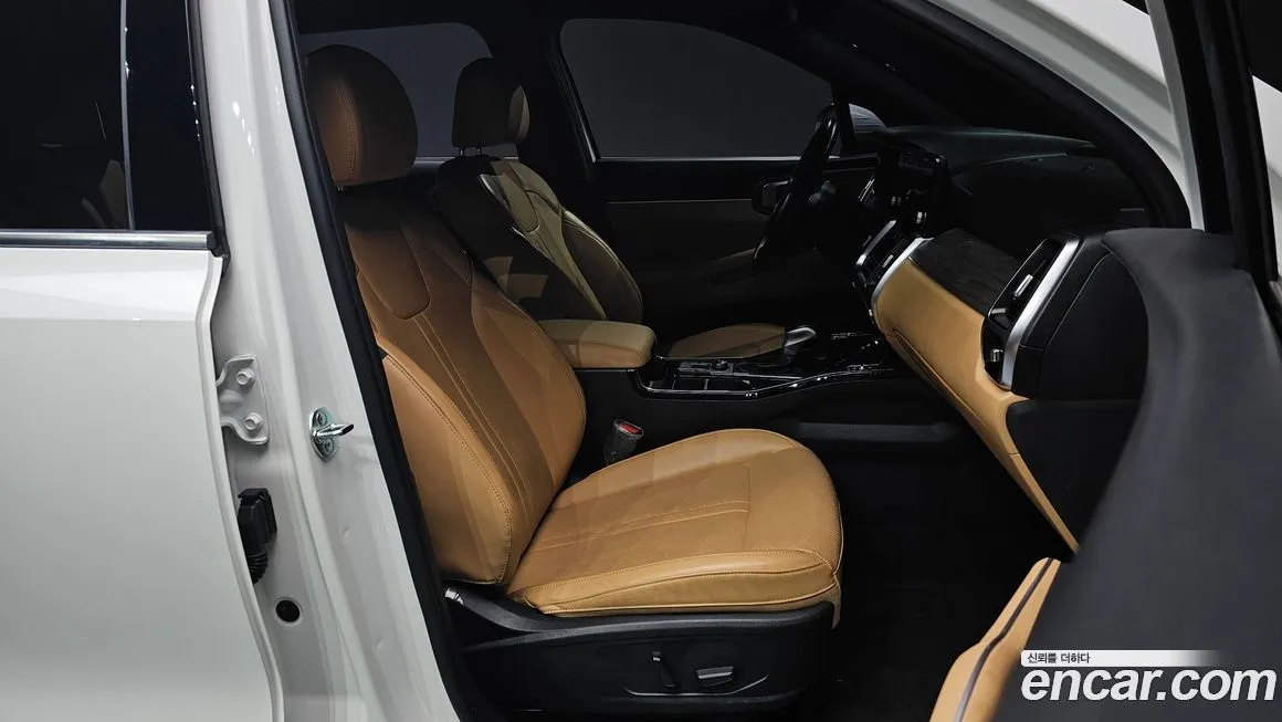 Kia Sorento — фото 9
