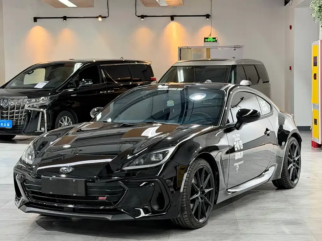 Subaru BRZ — фото 1