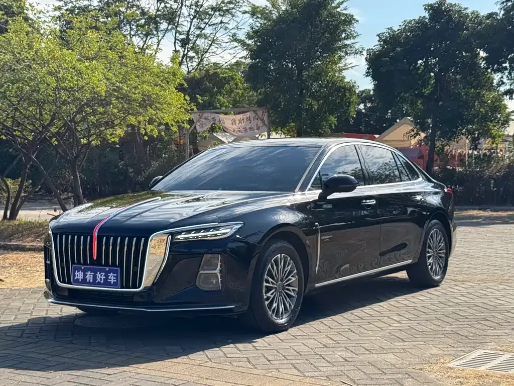 Hongqi H5 — фото 1