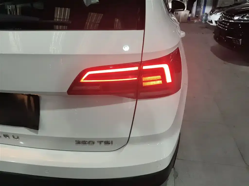 Volkswagen Tharu — фото 2