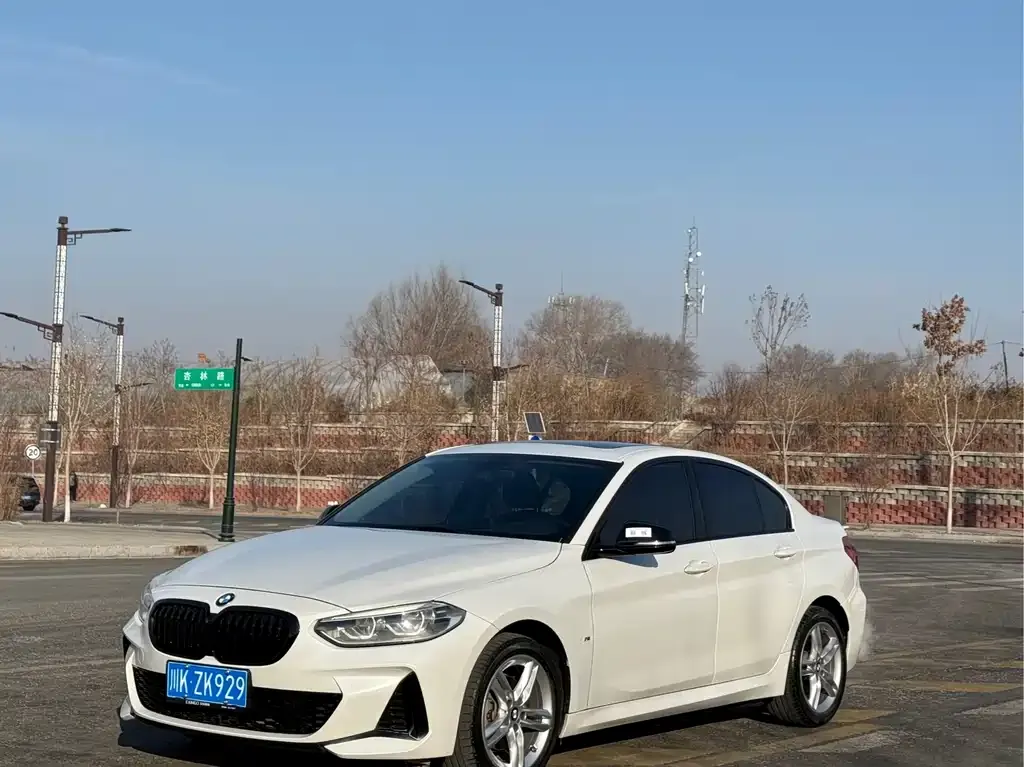 BMW 1 Series — фото 1