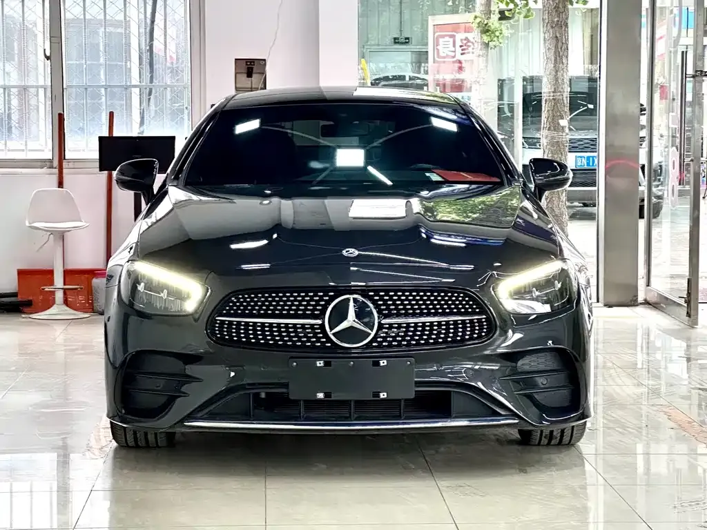 Mercedes-Benz E-Class (Import) — фото 5