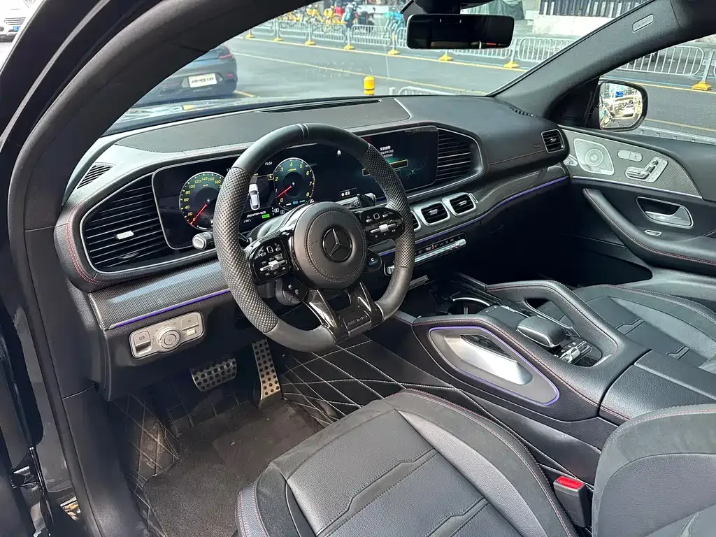 Mercedes-Benz GLE Coupe AMG — фото 9