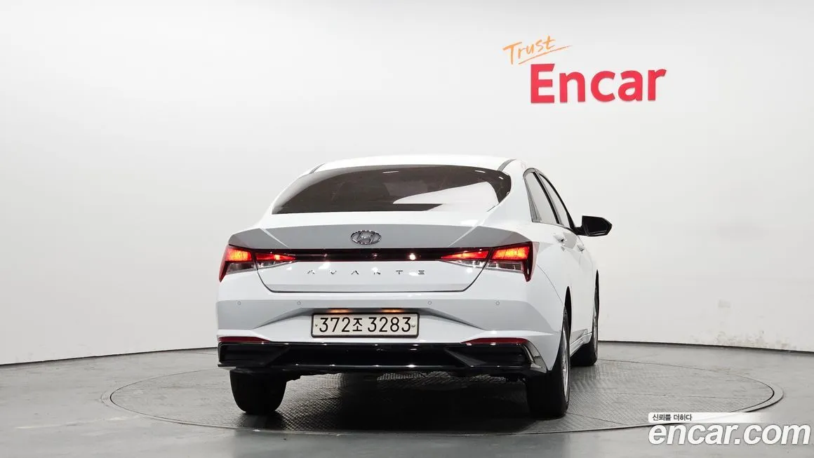 Hyundai AVANTE — фото 4