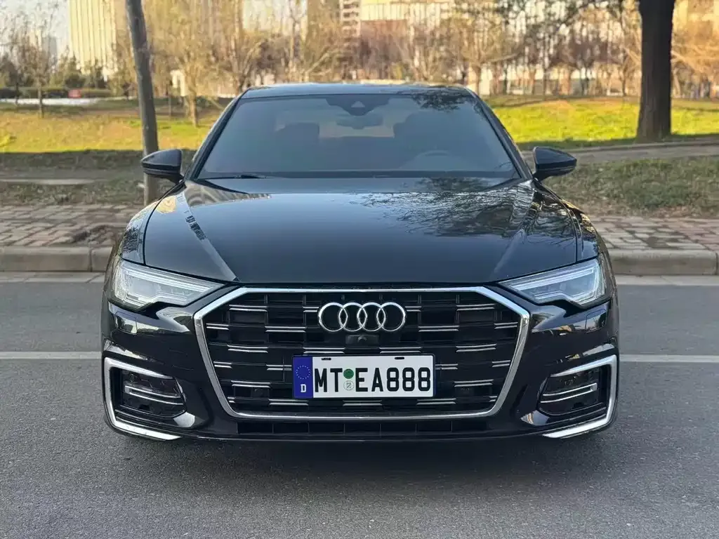 Audi A6L — фото 2