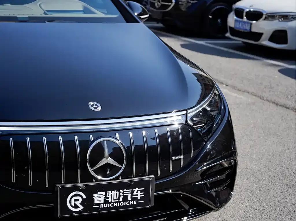 Mercedes-Benz EQS AMG — фото 5
