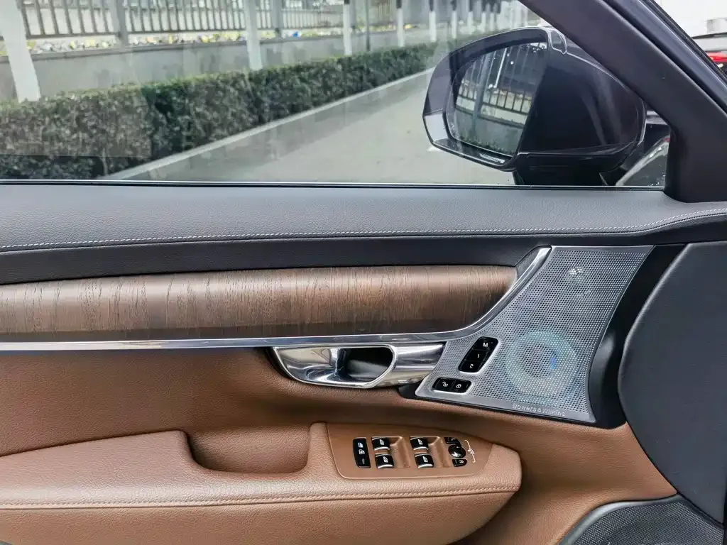 Volvo S90 — фото 6