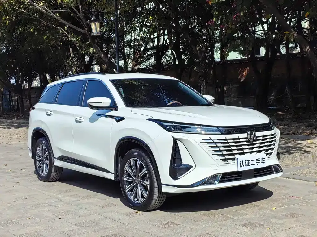 Changan CS75PLUS — фото 10