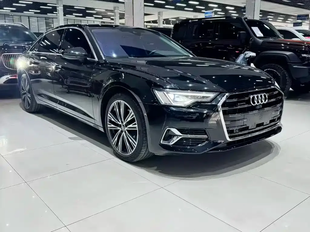 Audi A6L — фото 1