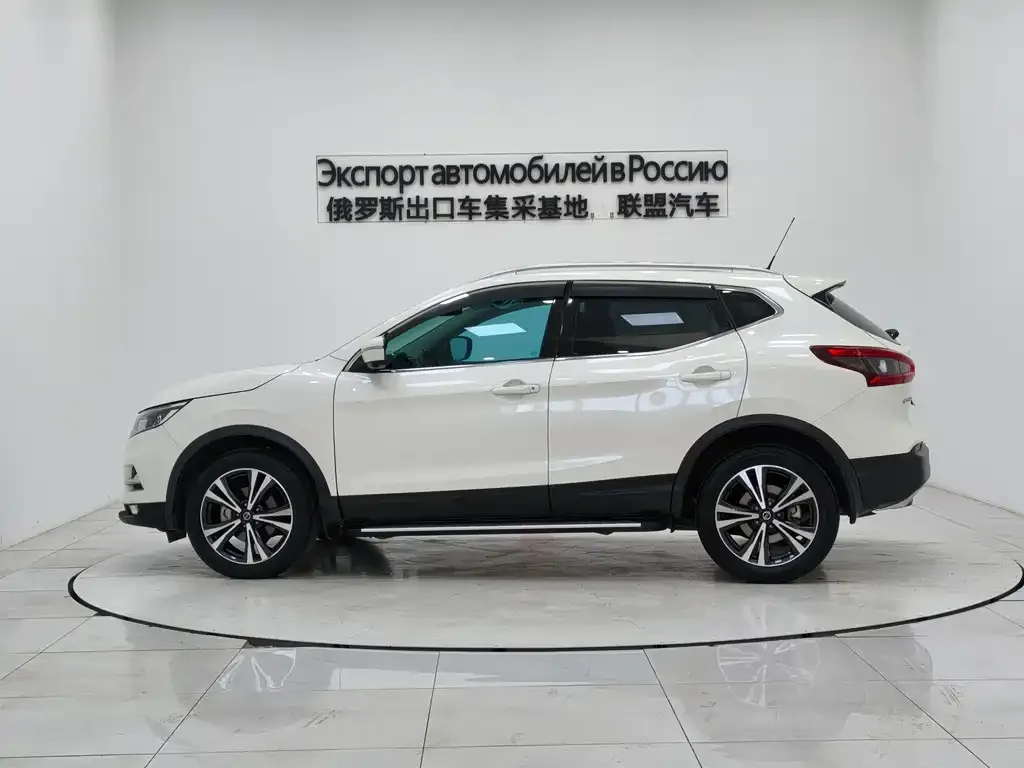 Nissan Qashqai — фото 5