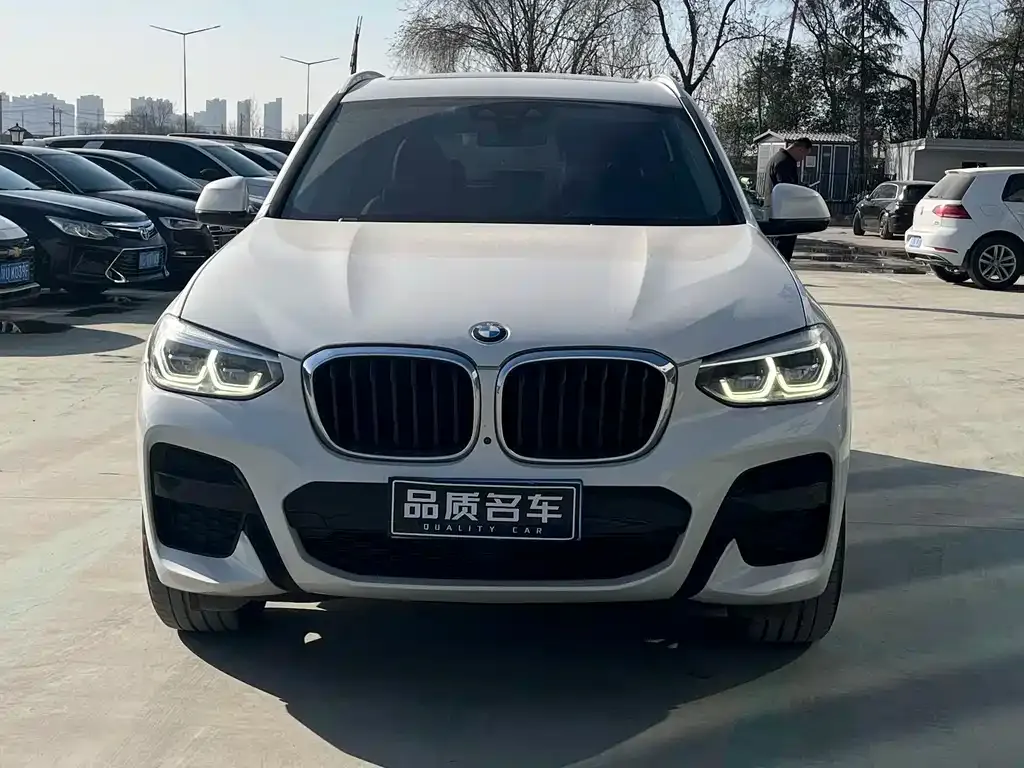 BMW X3 — фото 9
