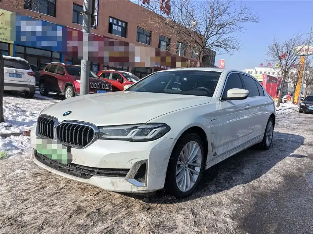 BMW 5 Series New Energy — фото 1