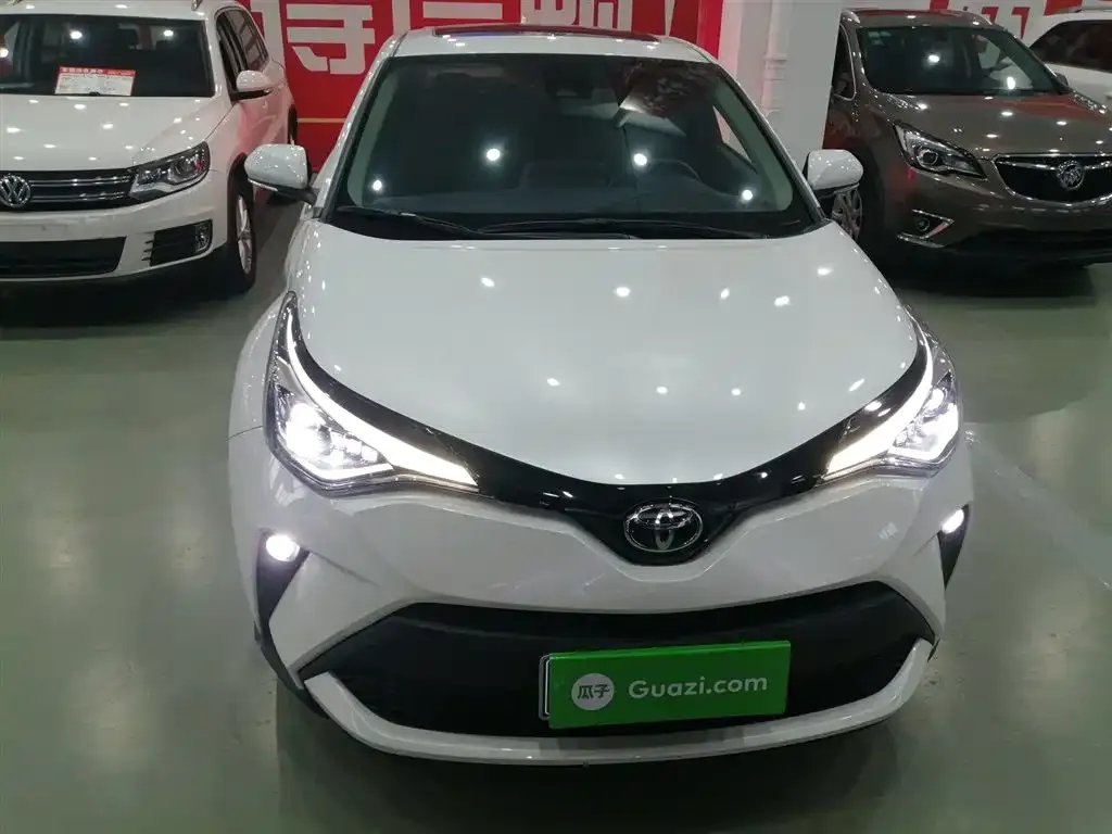 Toyota C-HR — фото 3