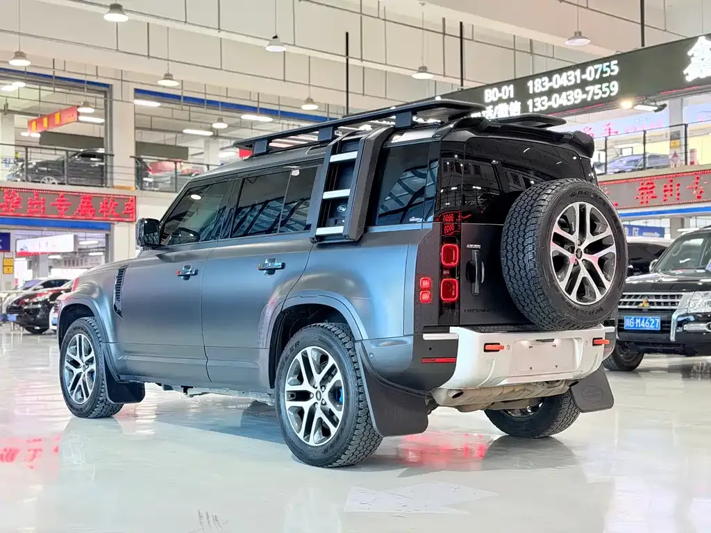 Land Rover Defender — фото 7