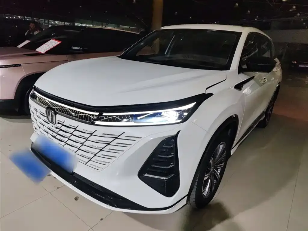 Changan CS75PLUS — фото 2