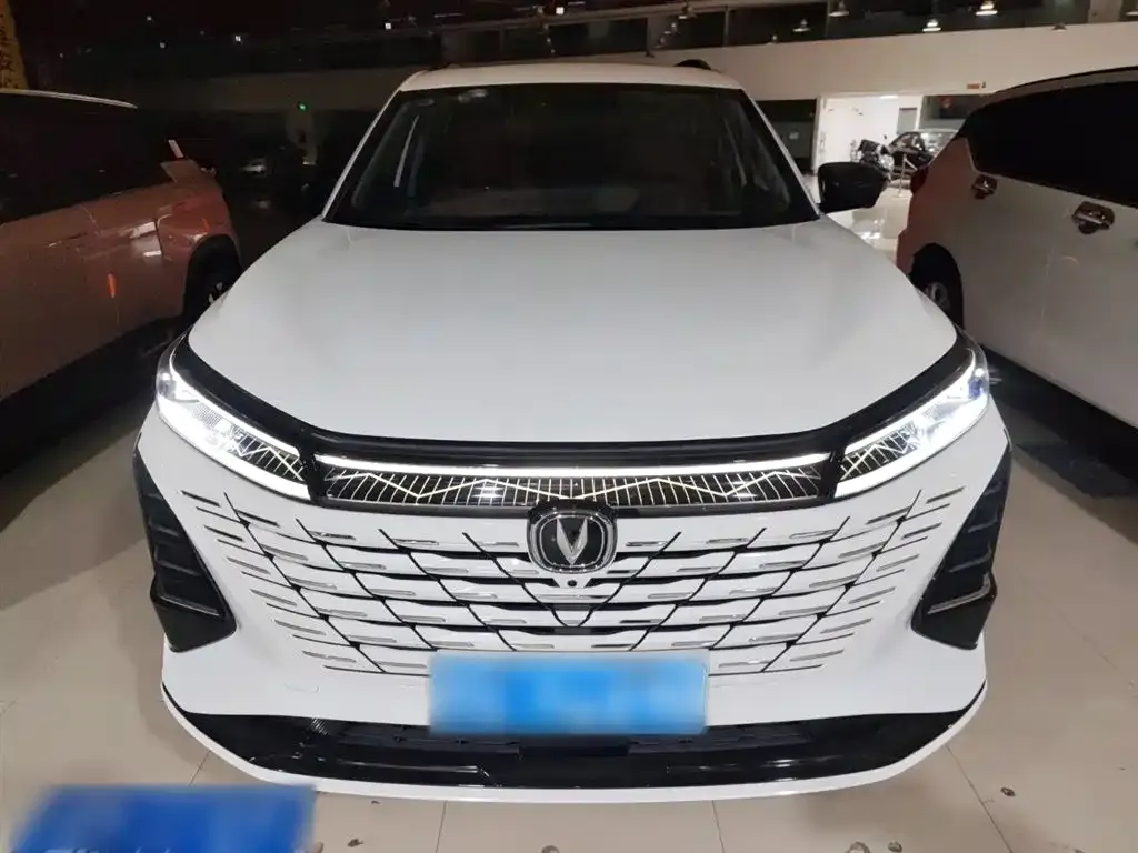 Changan CS75PLUS — фото 3