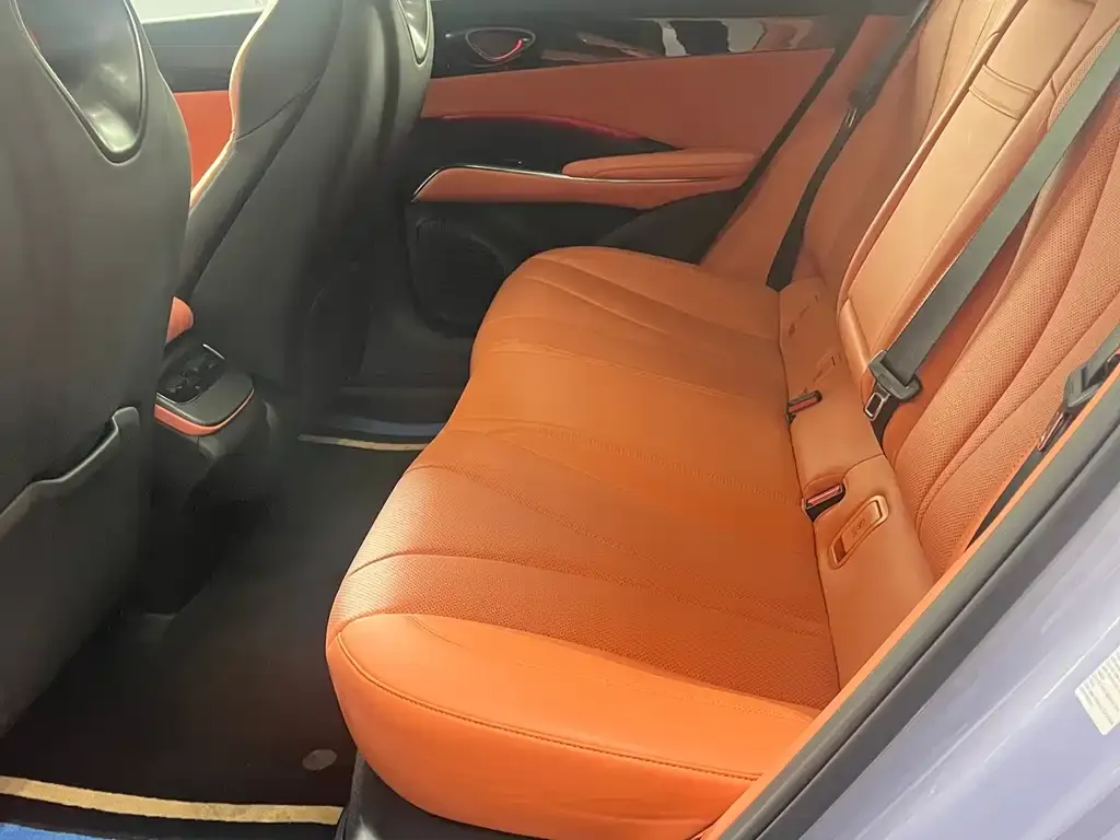 BYD Seal — фото 2
