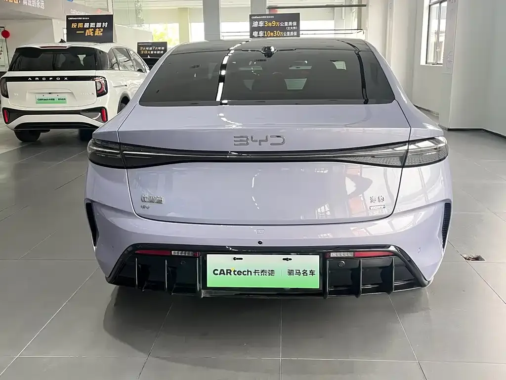 BYD Seal — фото 5