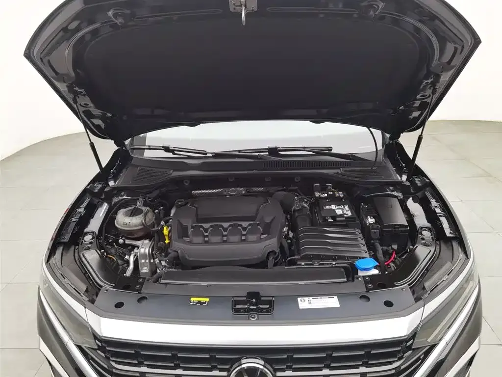 Volkswagen Passat — фото 6