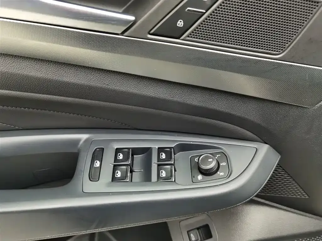 Volkswagen Passat — фото 9