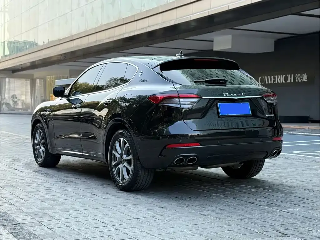 Maserati Levante — фото 9