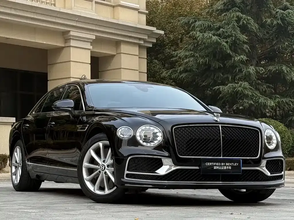 Bentley Flying Spur — фото 6