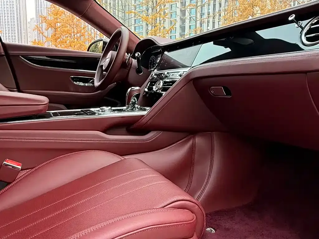 Bentley Flying Spur — фото 5