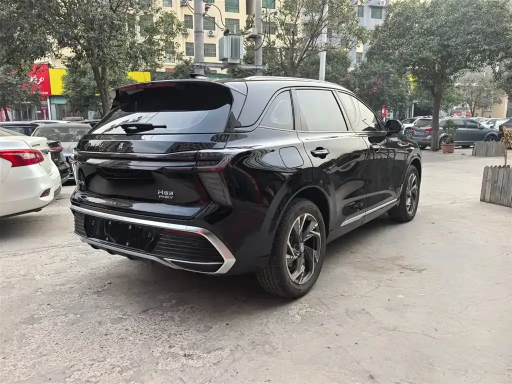 Hongqi HS3 PHEV — фото 10