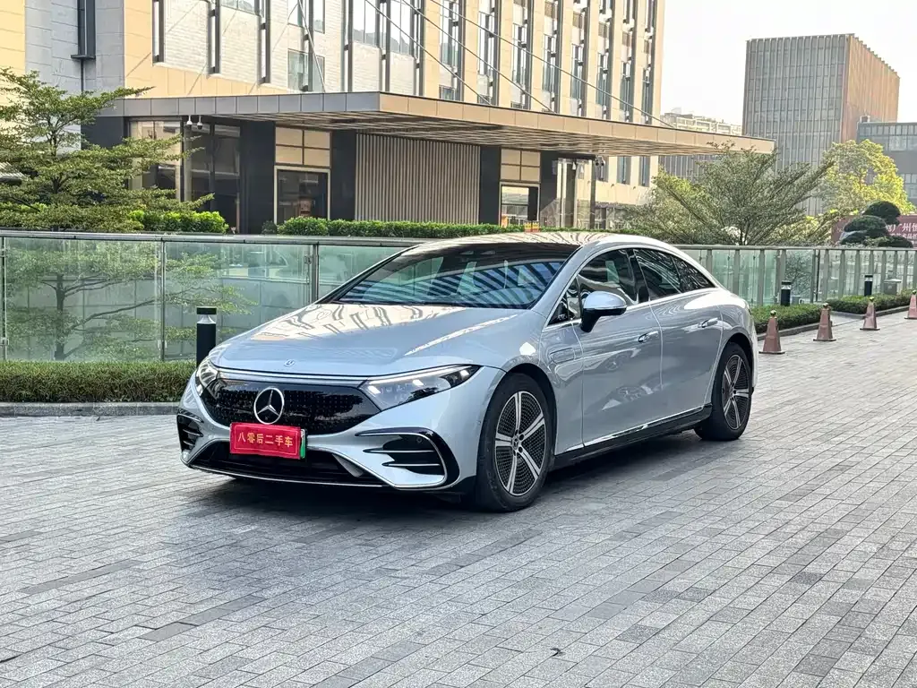 Mercedes-Benz EQS — фото 1