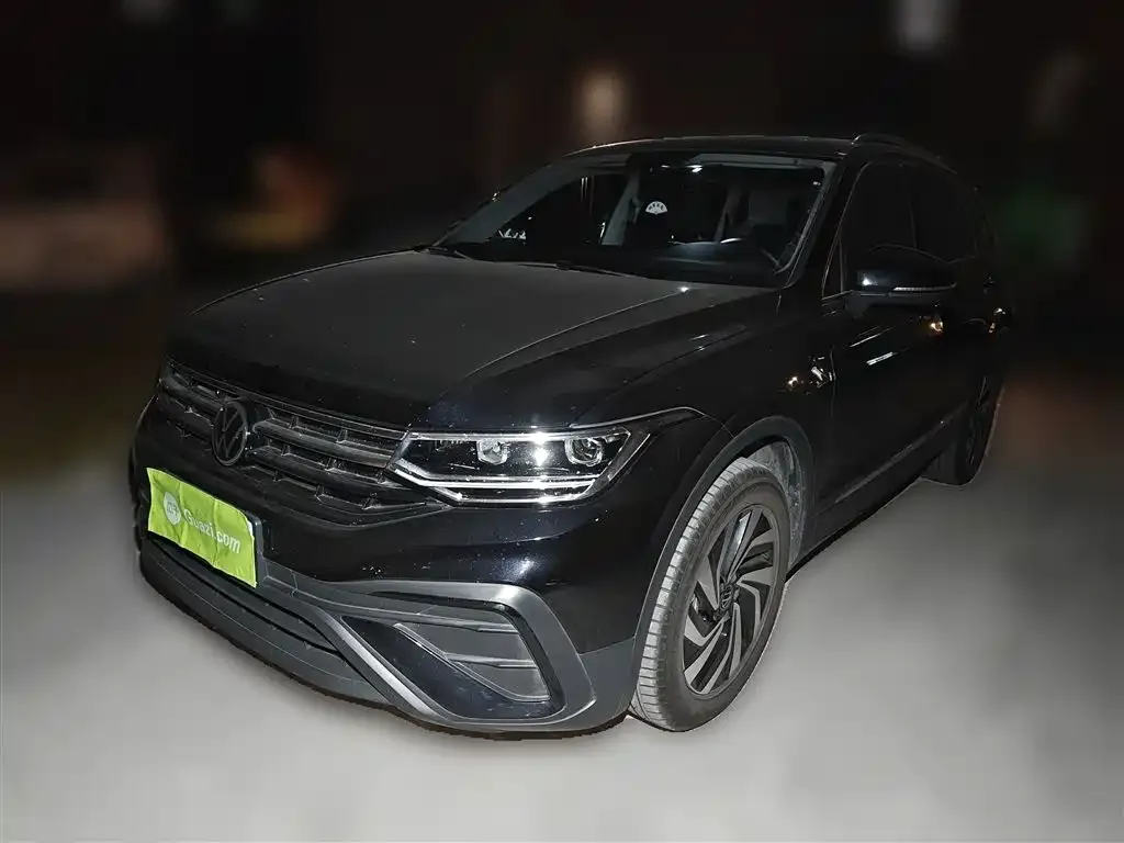 Volkswagen Tiguan L — фото 4