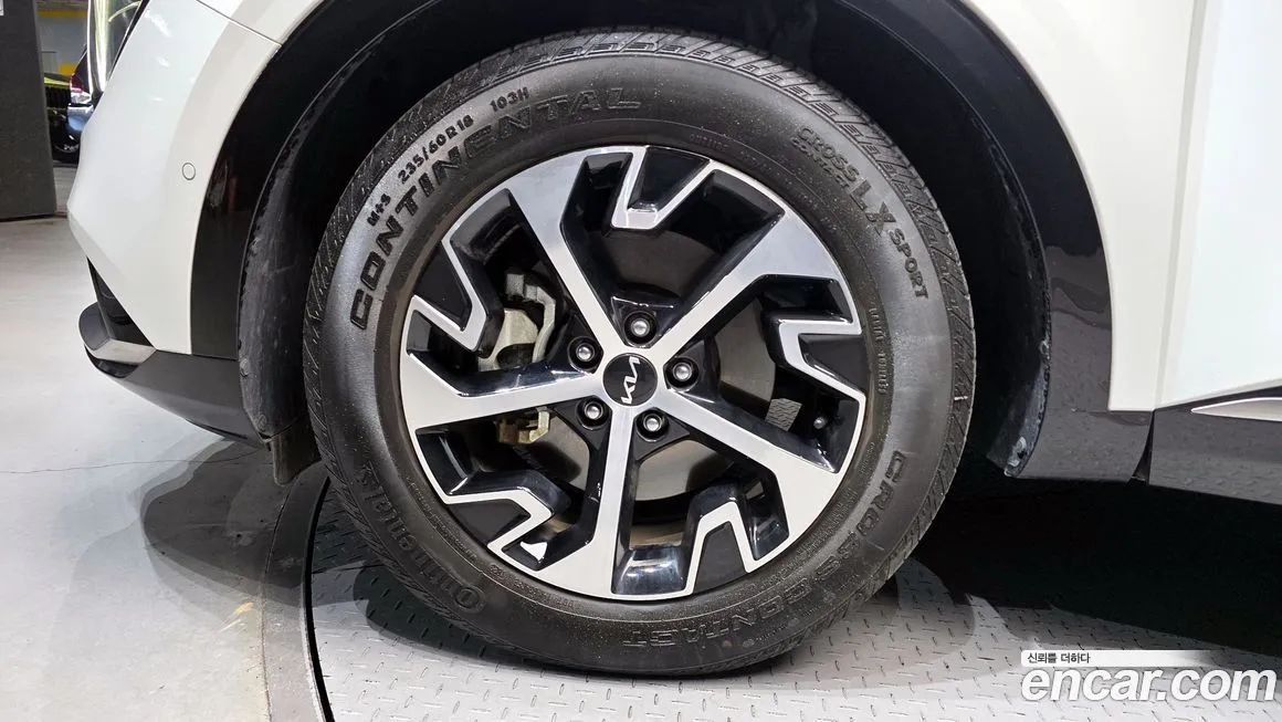 Kia Sportage — фото 5