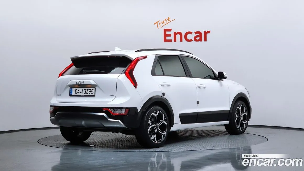 Kia Niro — фото 10