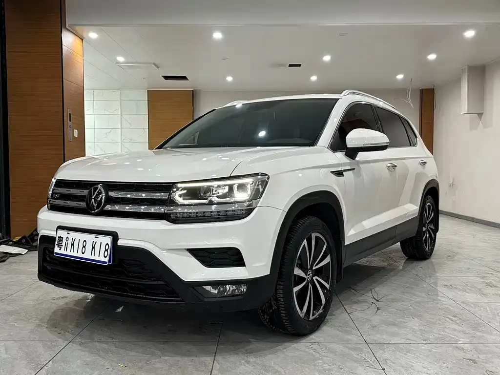 Volkswagen Tharu — фото 1