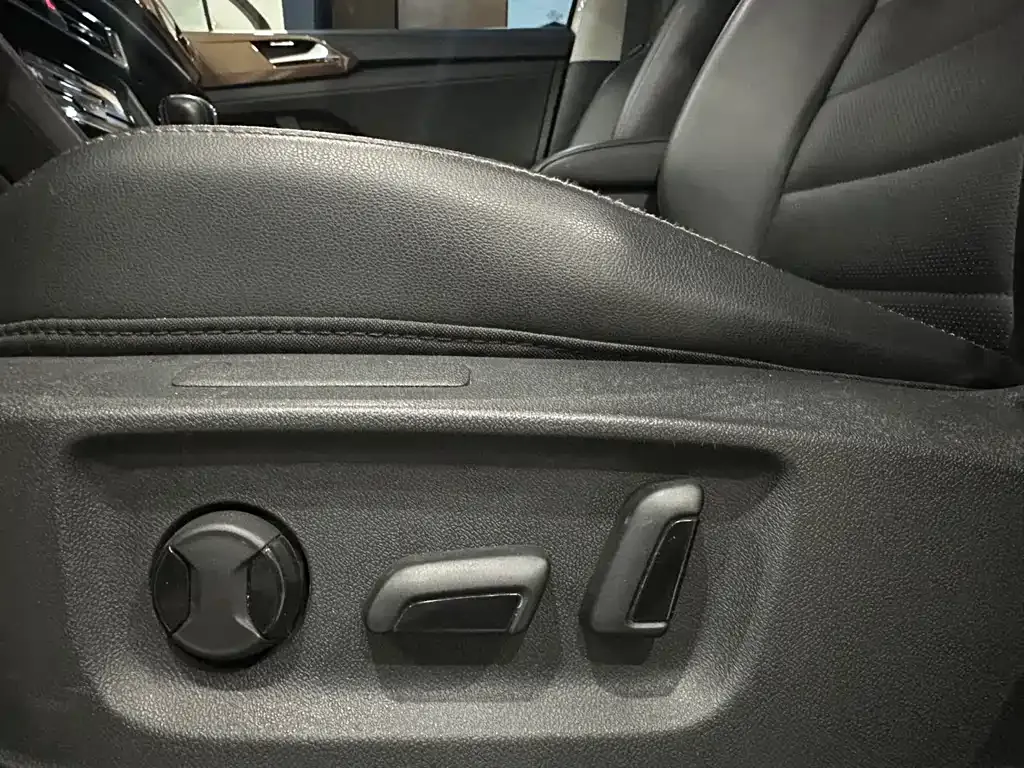 Volkswagen Tharu — фото 9