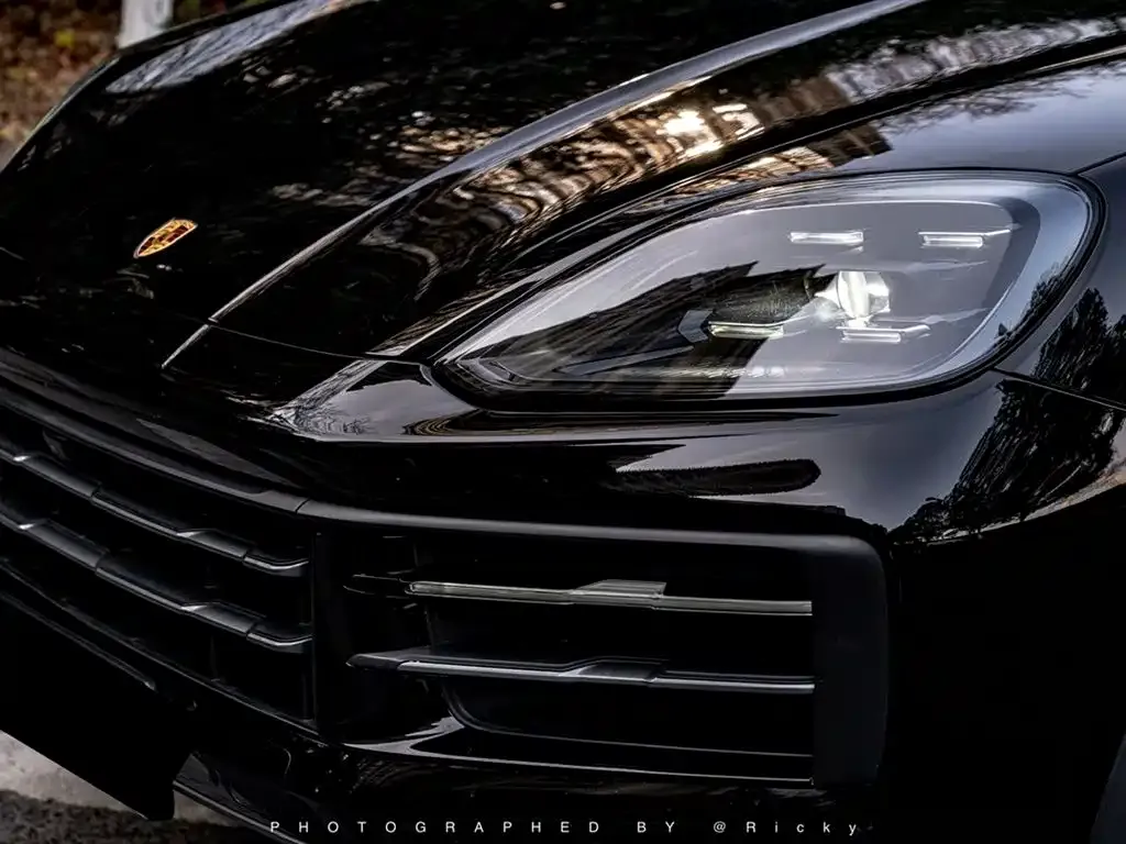 Porsche Cayenne — фото 2