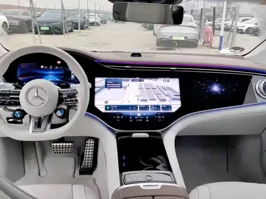 Mercedes-Benz EQS AMG — фото 3