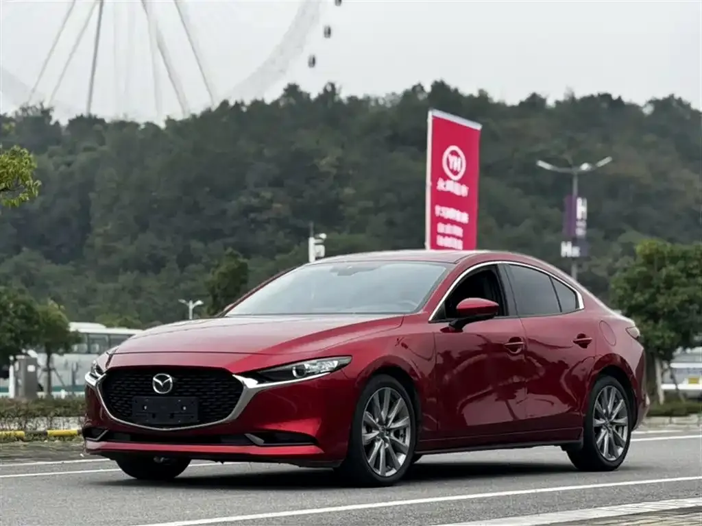 Mazda 3 Axela — фото 1