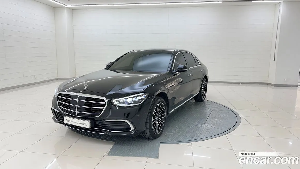 Mercedes-Benz S-Class — фото 1